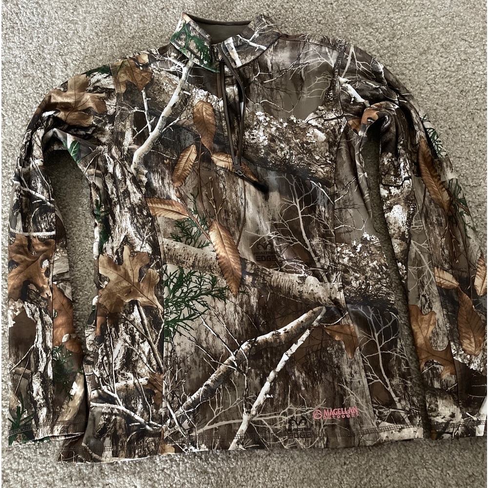 ✅ MAGELLAN OUTDOORS Realtree Camouflage Pink Logo Pullover  1/4-Zip Pullover